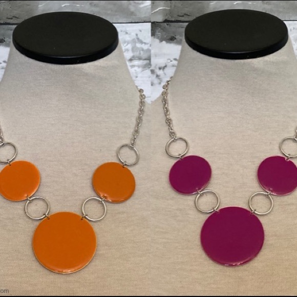 🟢 (2/$5) REVERSIBLE Retro Circle Necklace - Picture 1 of 5